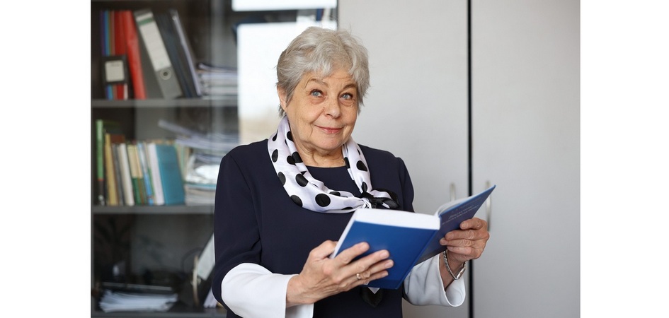 Юбилей отмечает профессор ЧелГУ Людмила Месеняшина