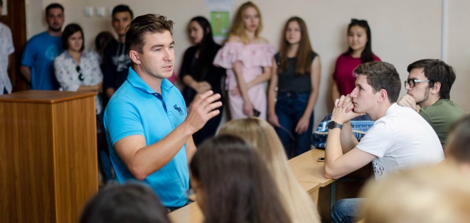 Ректор-физик проведёт встречу с абитуриентами физического факультета ЧелГУ