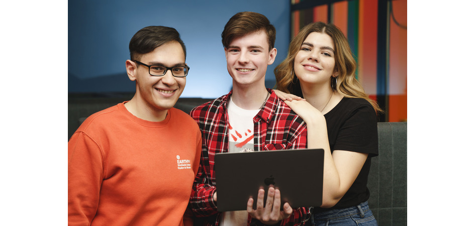 ЧелГУ занял первое место среди вузов региона по уровню зарплат экономистов