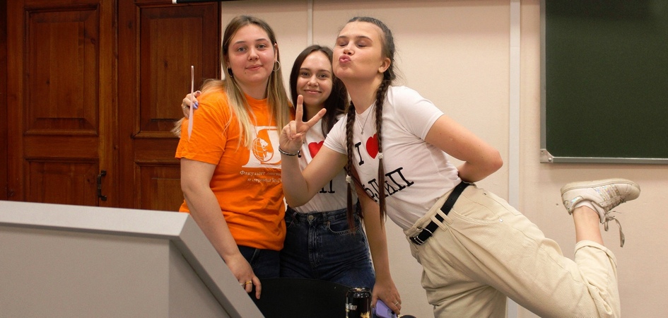 Факультет лингвистики и перевода ЧелГУ отмечает День переводчика