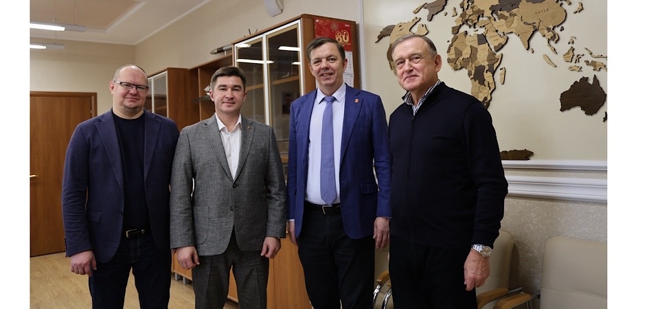 ЧелГУ и Фонд развития промышленности обсудили внедрение бережливого производства в вузе