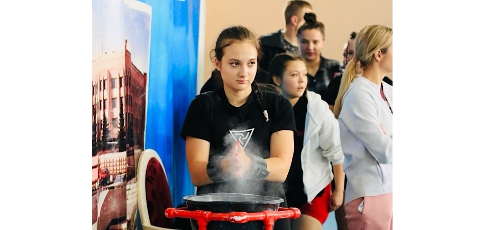 Студентка Троицкого филиала ЧелГУ — победитель Кубка Челябинской области по жиму