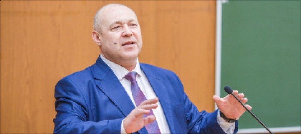 Абитуриентов института права ЧелГУ приглашают на встречу с директором