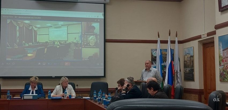 Учёный ЧелГУ защитил докторскую диссертацию по безопасности уральских водоёмов