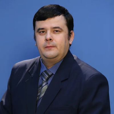 Хакимов Руслан Миратович