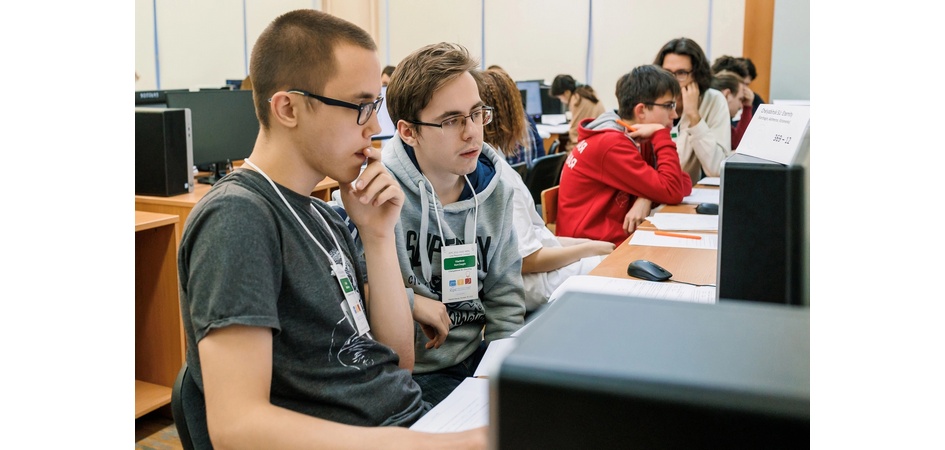 У математиков ЧелГУ – серебро Уральского регионального чемпионата ICPC