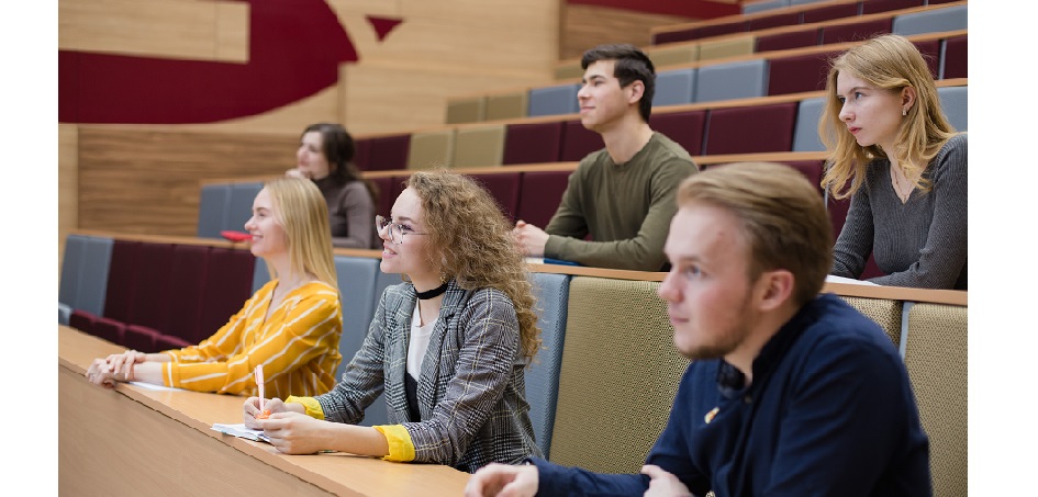 Студентов и молодых учёных ЧелГУ приглашают на «Финатлон форум»