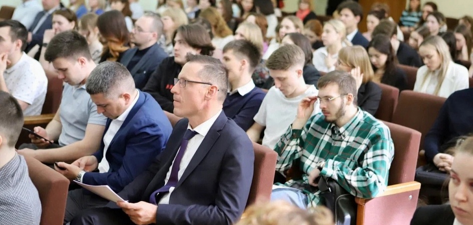 Юристы ЧелГУ приняли участие в публичных слушаниях по проекту Устава города