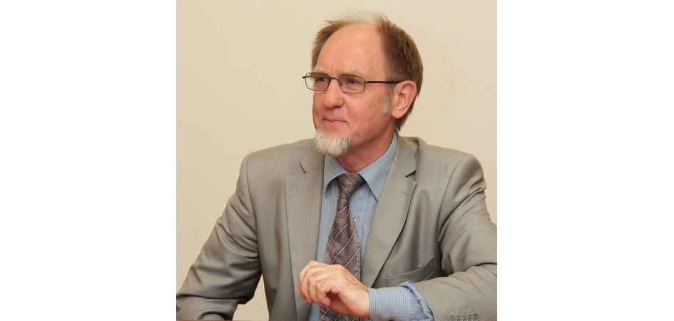 Один из основателей физического факультета ЧелГУ Николай Мамаев празднует юбилей