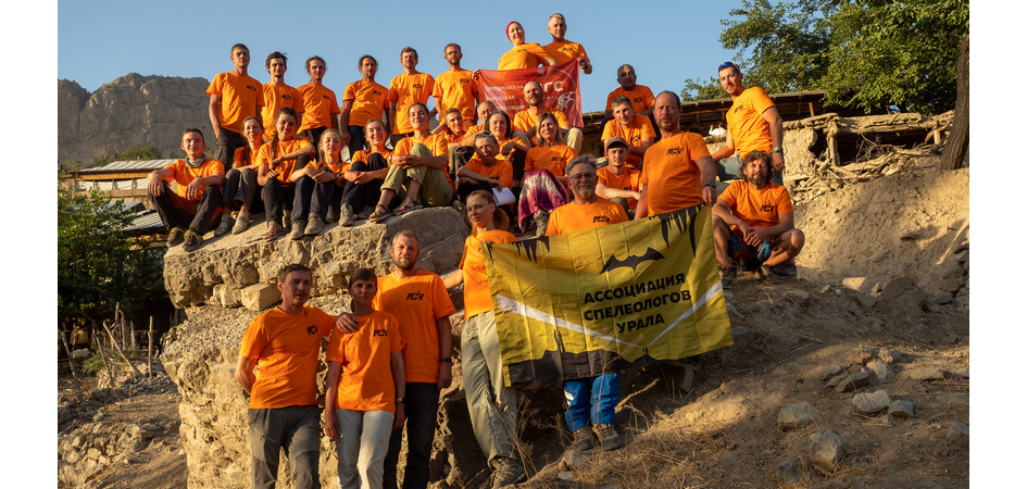 Турклуб «Саламандр» ЧелГУ в ходе международной экспедиции обследовал одну из самых глубоких пещер мира