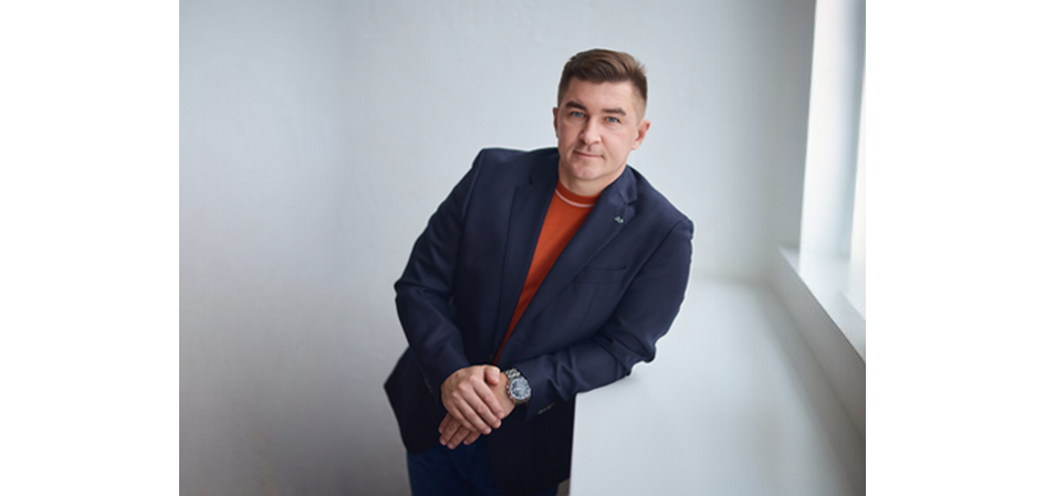 Ректор ЧелГУ поздравляет сотрудников и студентов