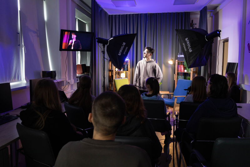 Воскресный университет ЧелГУ приглашает на журфак и ИЭОБиА