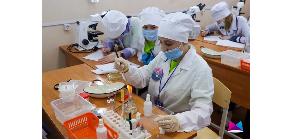 Биологи ЧелГУ стали призёрами всероссийской олимпиады среди медицинских вузов