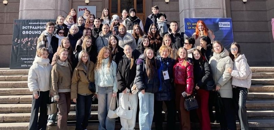 Преподаватель ЧелГУ провела экскурсию «Привет, Челябинск!» для творческих коллективов из Донбасса