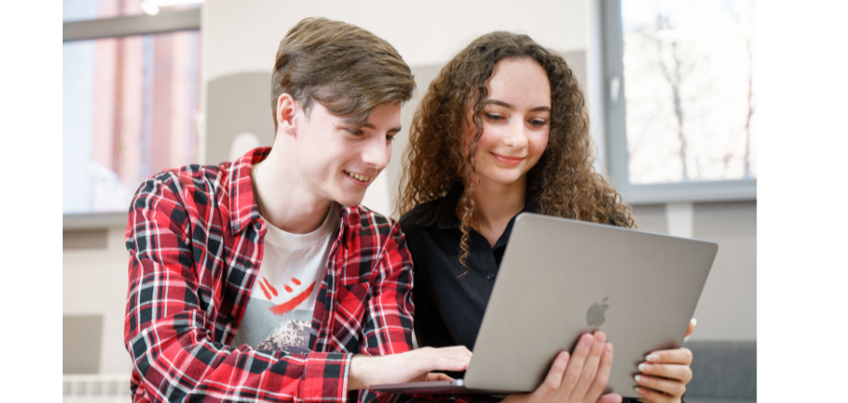 Истфил ЧелГУ провёл уроки в рамках недели медийной грамотности ЮНЕСКО