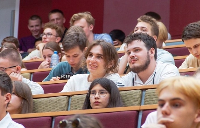 ЧелГУ вошёл в ТОП-25 вузов России с самой низкорастущей стоимостью обучения