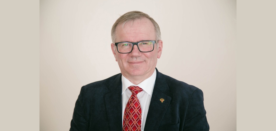 Владимир Путин объявил благодарность профессору ЧелГУ Александру Аклееву