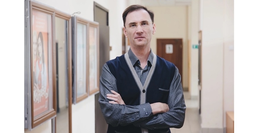 Юбилей празднует директор института экономики отраслей, бизнеса и администрирования Юнер Капкаев