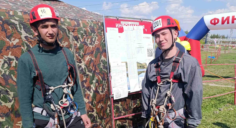 Первокурсники факультета индустрии спорта и туризма ЧелГУ получили дипломы «Туриады-2026»