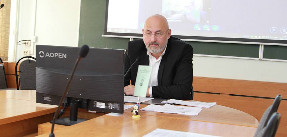 В ЧелГУ обсудили подготовку педагогических кадров для региона