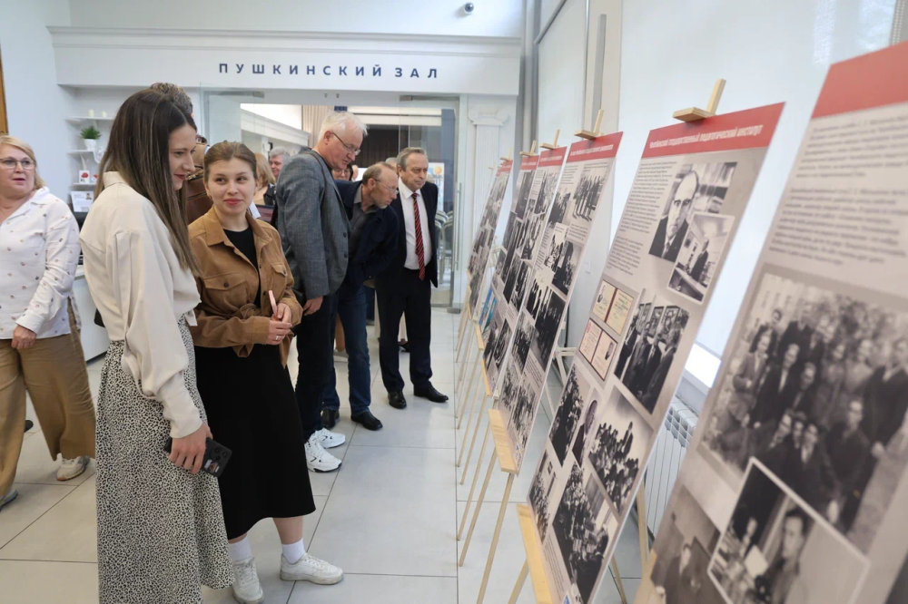 Открылась выставка, посвящённая первому ректору ЧелГУ Семёну Матушкину