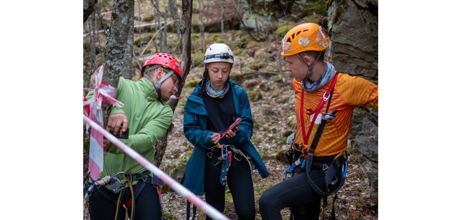 Спортсмены ЧелГУ стали победителями областных соревнований спелеологов