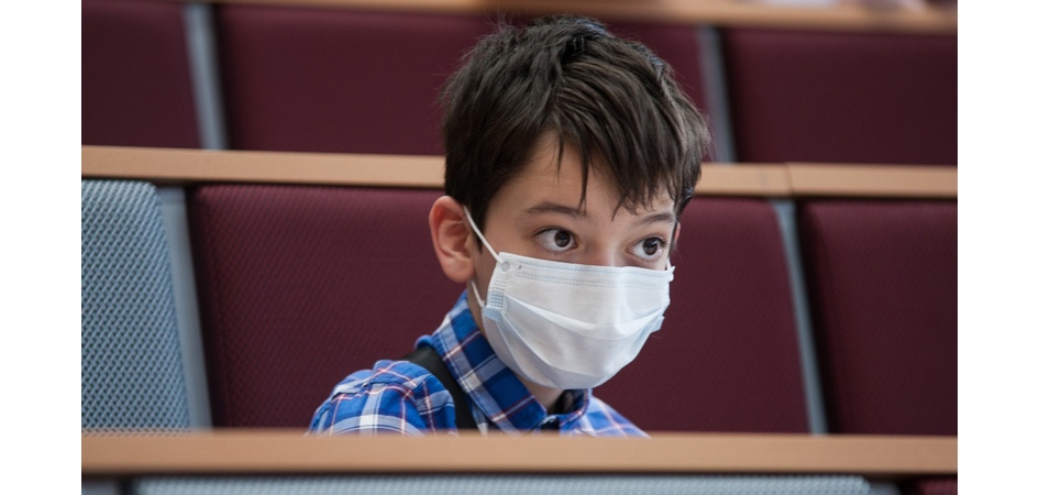 Школьники ЧелГУ займутся занимательной химией и биологией