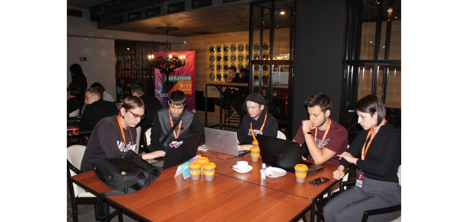 Айтишники ЧелГУ решили кейс цинкового завода и заработали денежный приз