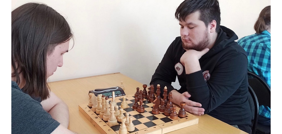 ЧелГУ победил в региональном турнире по шашкам и шахматам