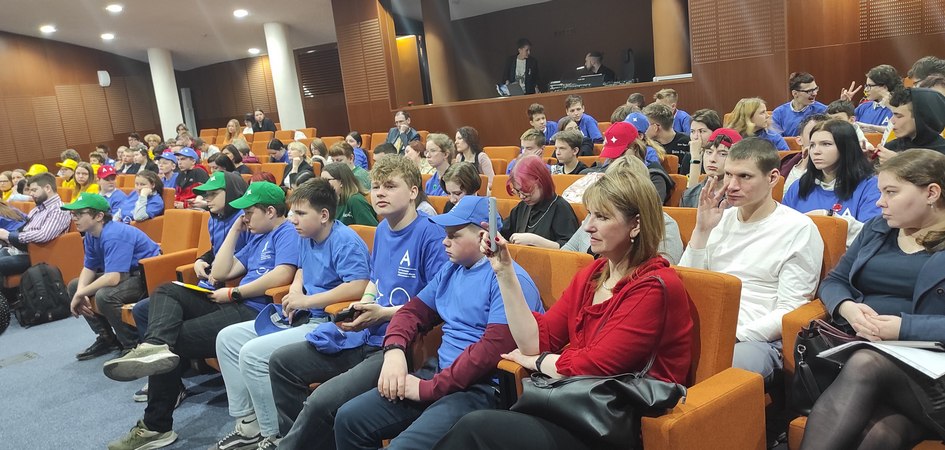 РУМЦ ЧелГУ помог определиться с профессией уральским школьникам с ограниченными возможностями здоровья