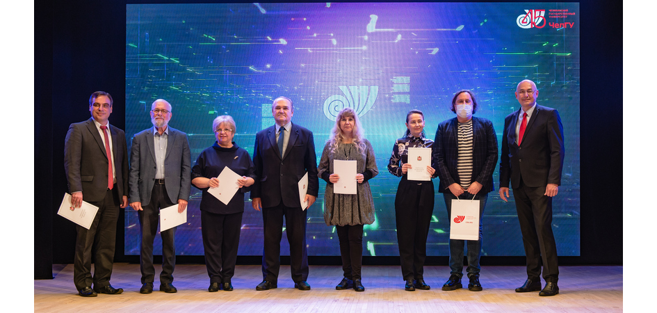 Поздравляем сотрудников ЧелГУ, отмеченных Благодарностью Губернатора Челябинской области