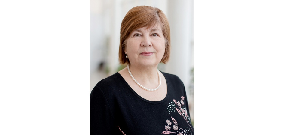 Юбилей декана факультета лингвистики и перевода ЧелГУ Лилии Нефёдовой