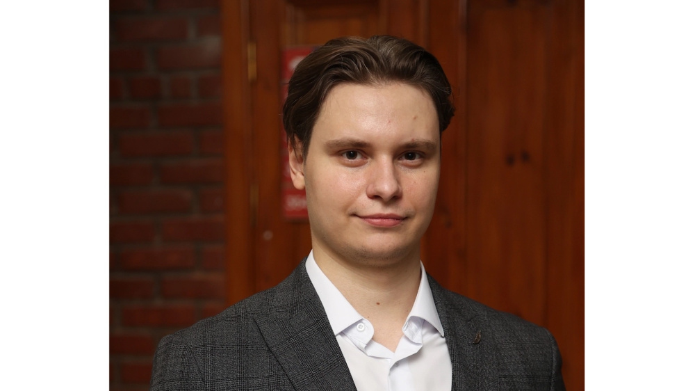 Химик ЧелГУ создаёт «умный» углерод для аккумуляторов будущего