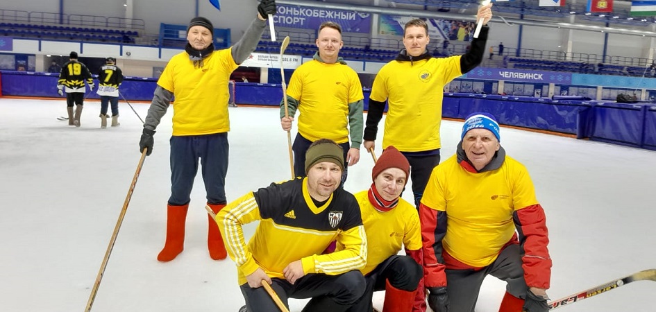 Члены профсоюза ЧелГУ завоевали серебро на фестивале «Профсоюзы на льду»
