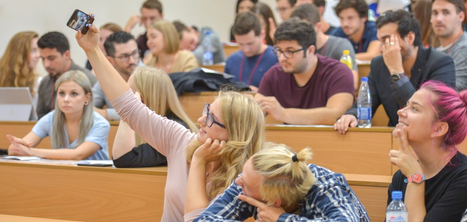 Поступающие на экономический факультет ЧелГУ бакалавры-контрактники получат два диплома