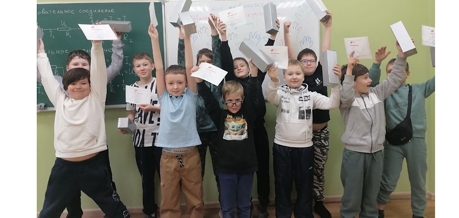 Детский университет ЧелГУ зовёт юных астрономов в «Путешествие по Вселенной»