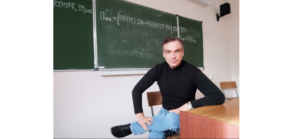 Учёный ЧелГУ получил грант Потанина на редизайн учебного курса по низкоуглеродному развитию