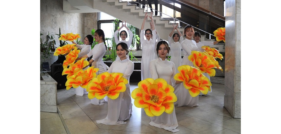 Учёный ЧелГУ поделился опытом реализации российско-вьетнамского научного проекта