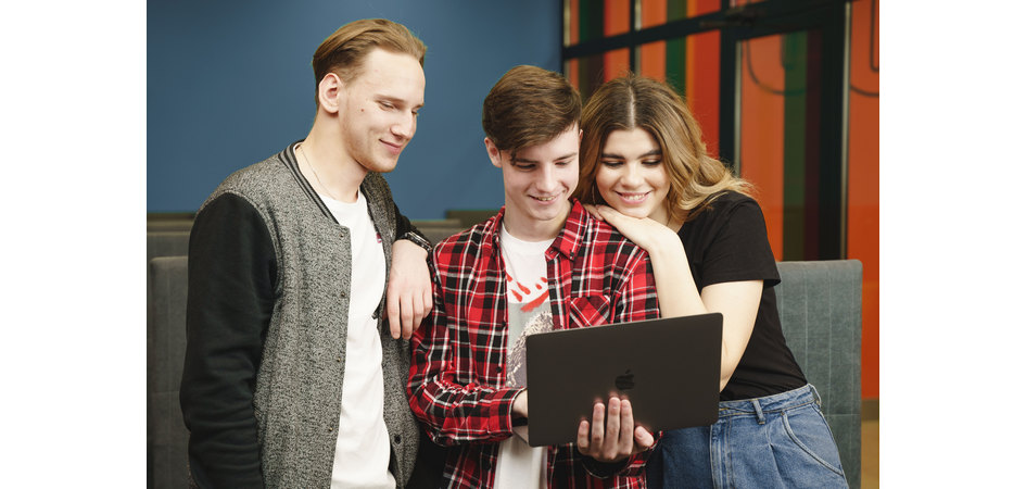 Студентов и выпускников ЧелГУ приглашают на ярмарку вакансий