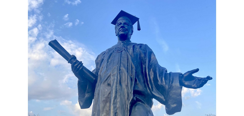 В ЧелГУ появится сквер «Театральный»