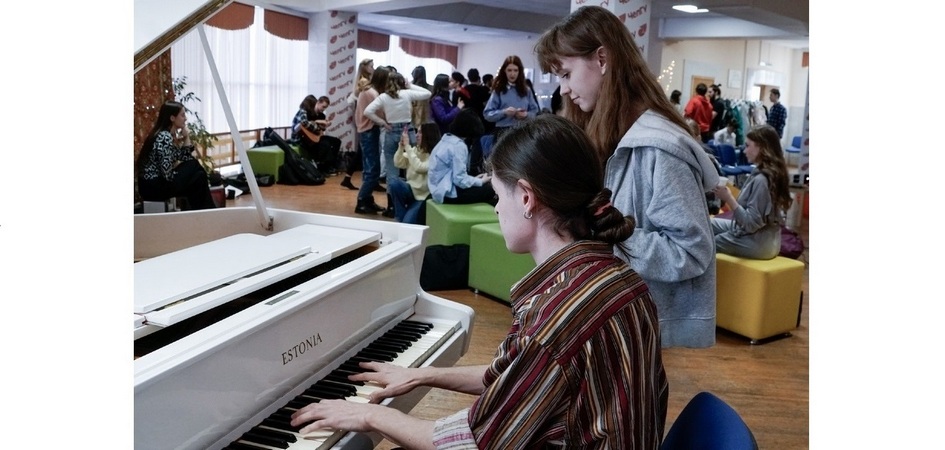 В ЧелГУ прошёл первый межуниверситетский квартирник