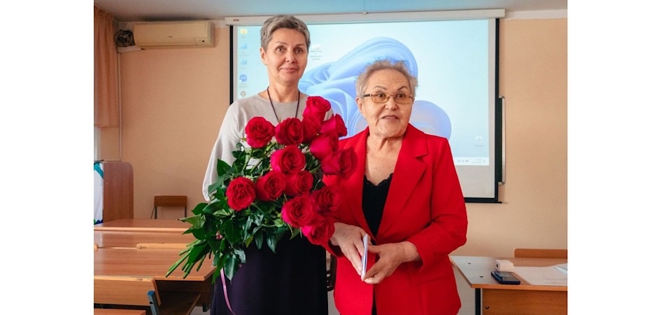 Сотрудники и ветераны ЧелГУ получили награды